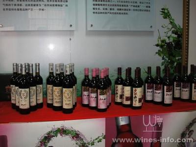 廣西酒協赴羅城參觀考察研討